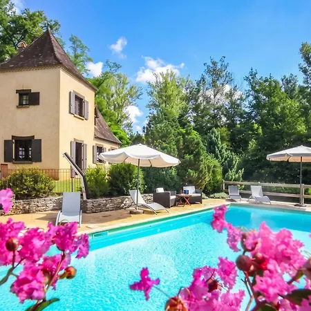 Avec Piscine Privée à Vézac, 160 M² Villa *