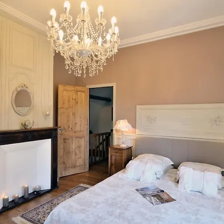 Villa Avec Piscine Privee A Vezac, 160 M² *